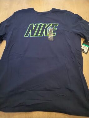 Nike Navy Short Sleeve Tee with Neon Green-Outlined Logo Size XL